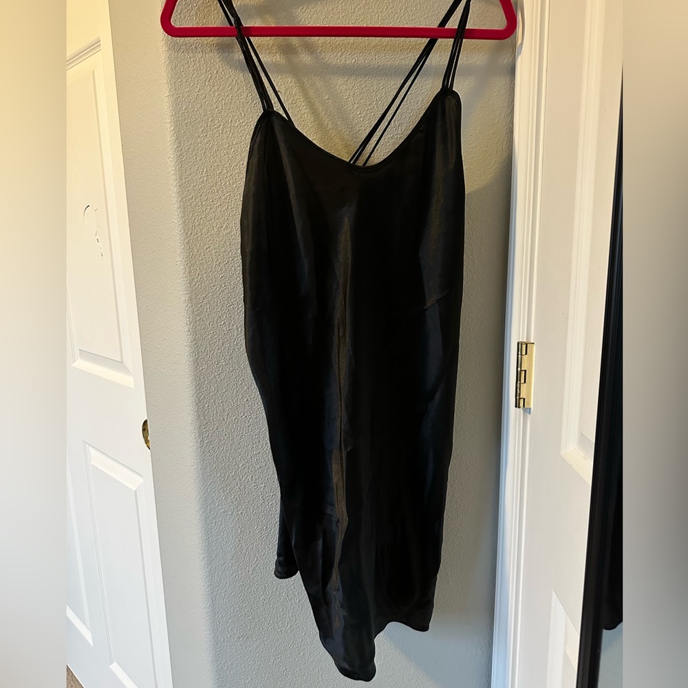 Elegant Black cross back nightgown Inner Most